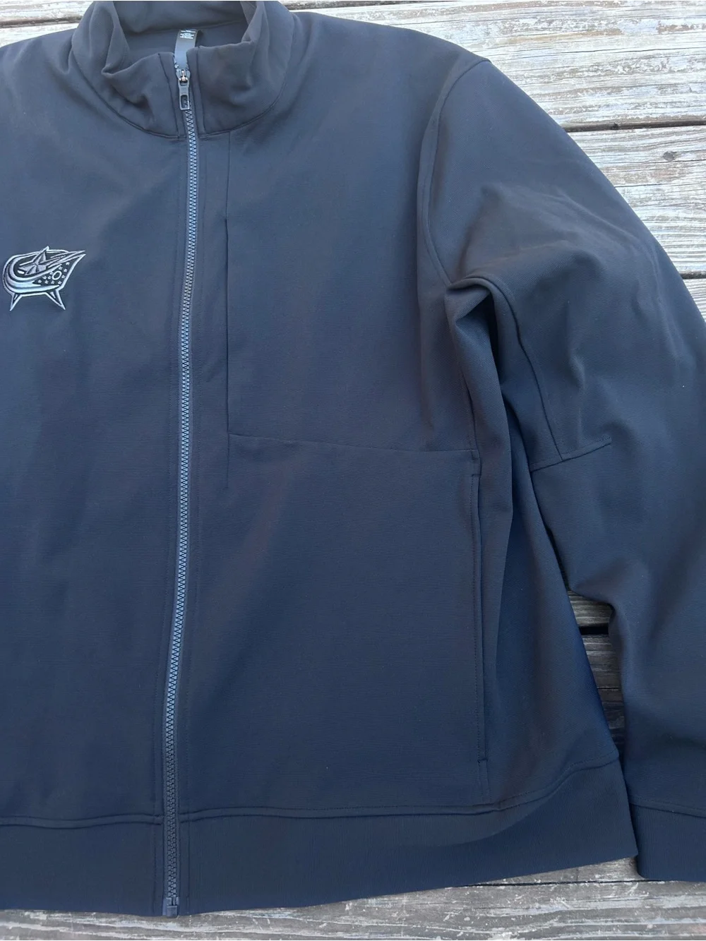 Lululemon Sojourn Men's Black Jacket - Columbus Blue Jackets logo 3XL